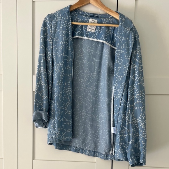 Aritzia Blazer - Picture 1 of 2